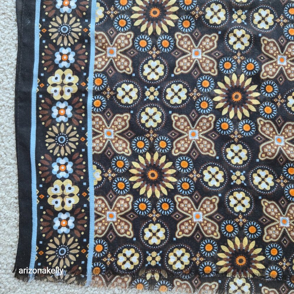 NWT Vera Bradley Medallian Flowers Brown Earth Tones Scarf - Picture 6 of 10